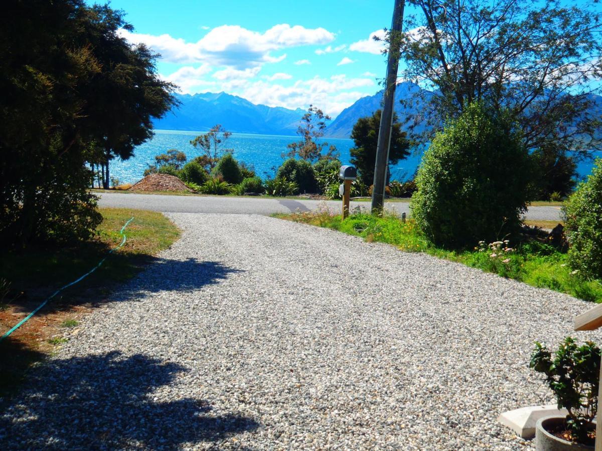 Lakefront Fantail Cottage Lake Hawea, Wanaka المظهر الخارجي الصورة